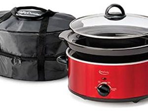 Betty Crocker Slow Cooker with a Travel Bag